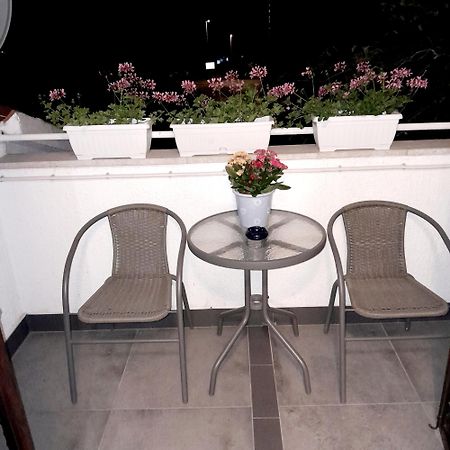 Diana Apartment โปเรช ภายนอก รูปภาพ