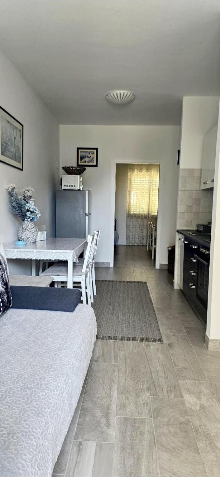 Diana Apartment โปเรช ภายนอก รูปภาพ
